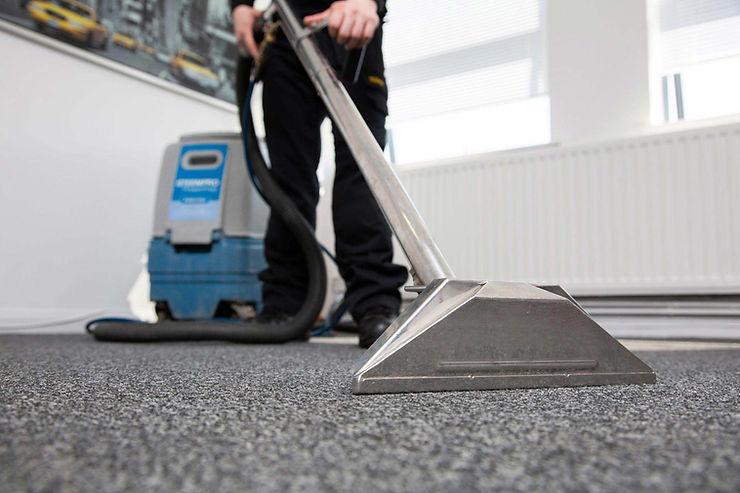 How Often Should Your Carpet Be Professionally Cleaned as a Miami Airbnb Owner?