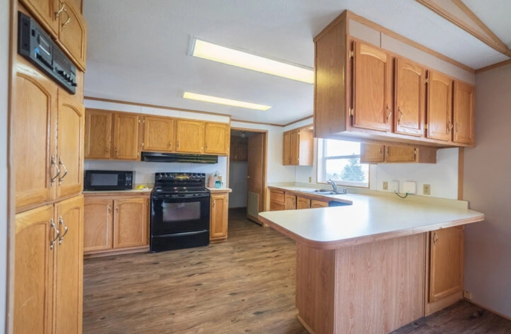 Airbnb Cleaning in Brickell: Pricing, Services & Turnaround Times